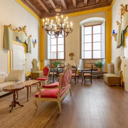 Renaissance Imperial Appartement